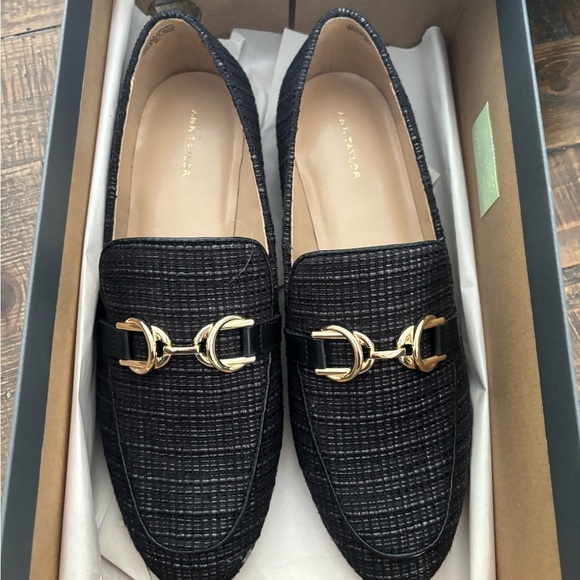 Ann Taylor NWT Chain Bit Straw Loafer-Size 8 - Picture 3 of 14